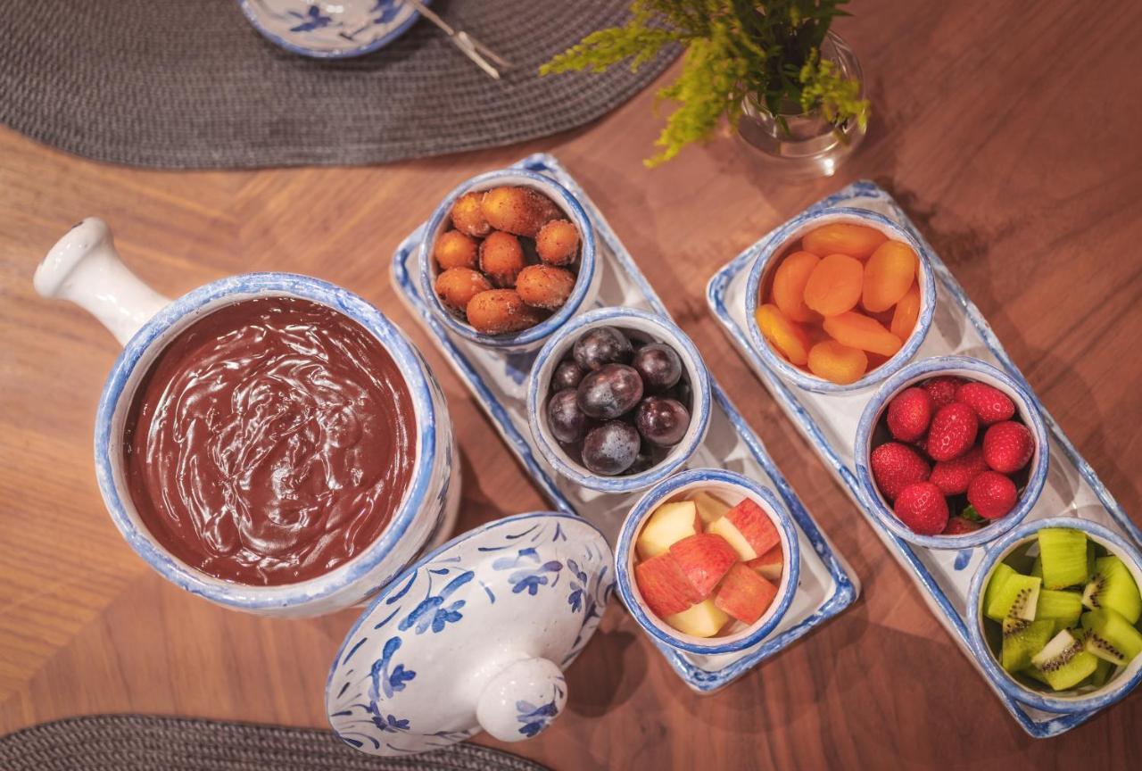 Bavaria Sport Hotel 그라마도 외부 사진 Açaí with fruit