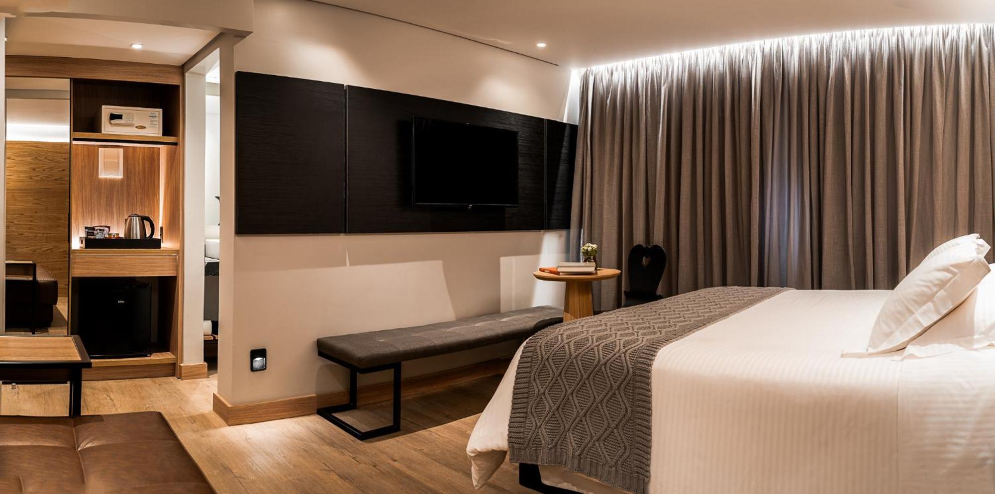Bavaria Sport Hotel 그라마도 외부 사진 A bedroom at the hotel